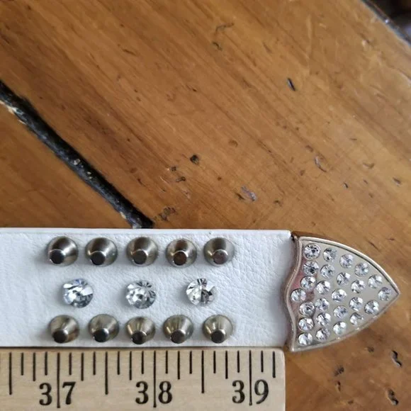 White Bling Gold Tone Studs Fluer De Lis Faux Leather Belt, Sz M / L Sparkle! - Picture 13 of 15